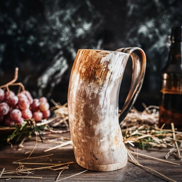 Norse Tradesman Other - Rustic Horn-Style Drinking Mug in Natural Brown and Cream